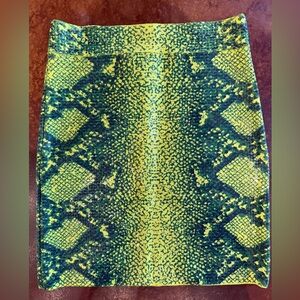 BCBG Snakeskin mini skirt - Green/Yellow Snake Pattern